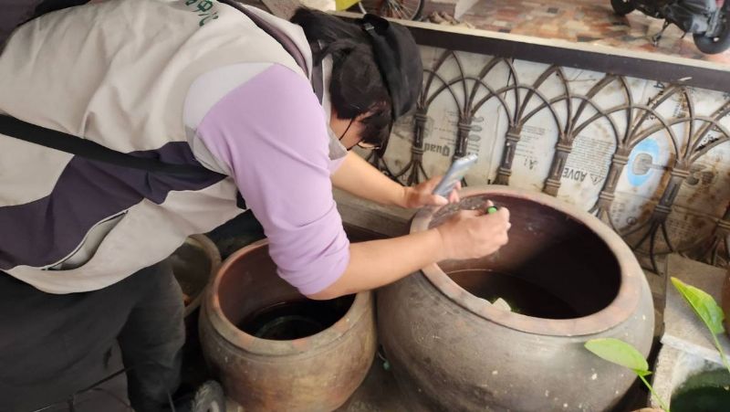 清除積水容器